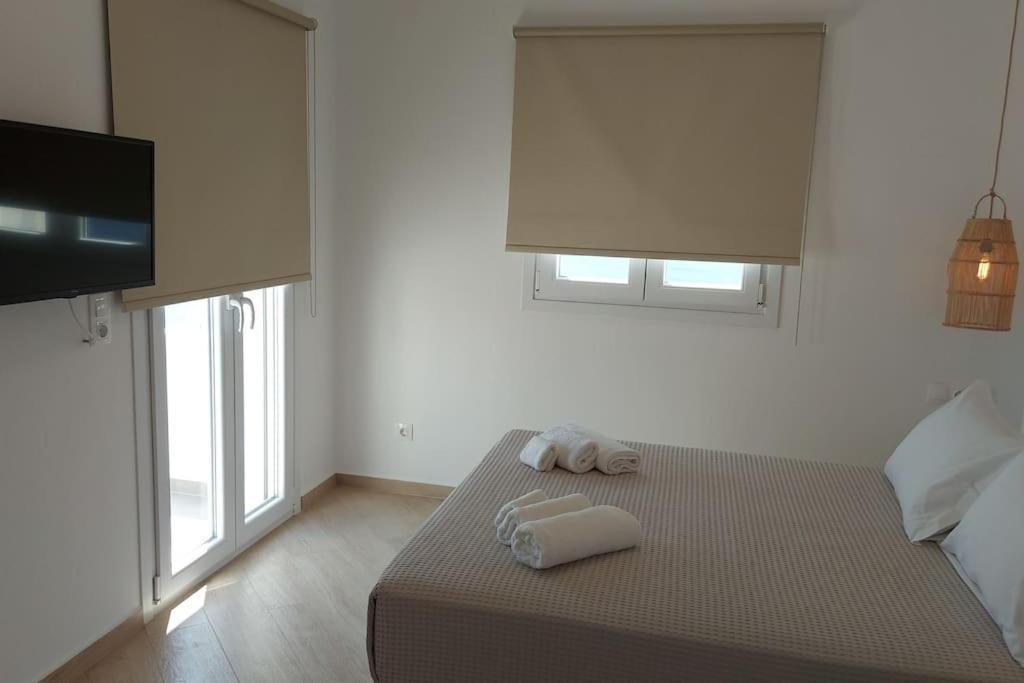 Eolia Luxury Houses Andros Batsíon Exterior foto